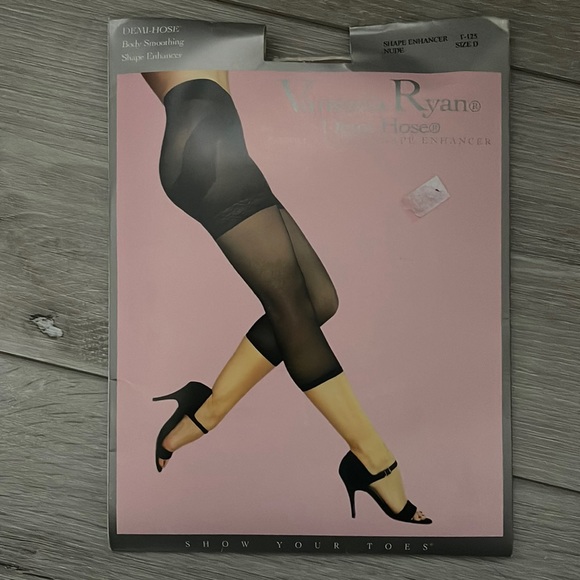 Vanessa Ryan Demi hose Capri Links shape enhancer nude size D - Picture 1 of 8